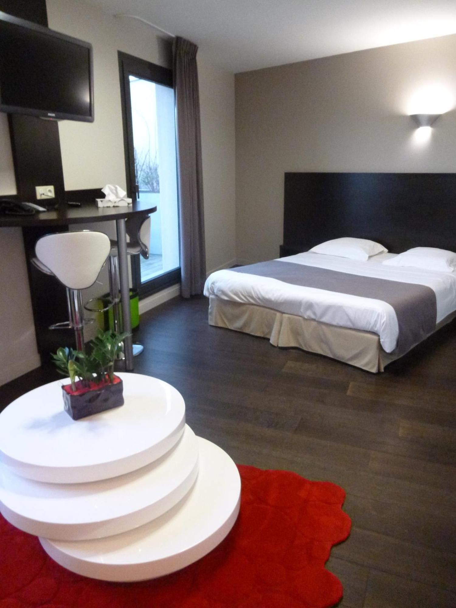 Logis Hotel Terre De Loire Belleville-sur-Loire Buitenkant foto