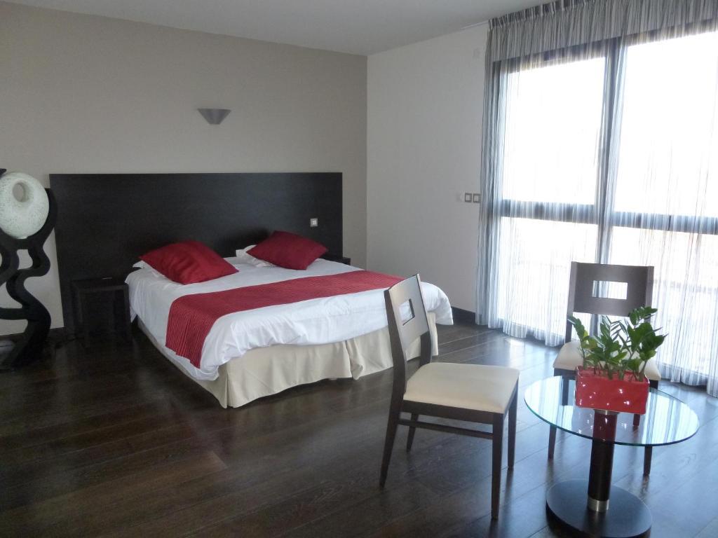 Logis Hotel Terre De Loire Belleville-sur-Loire Kamer foto
