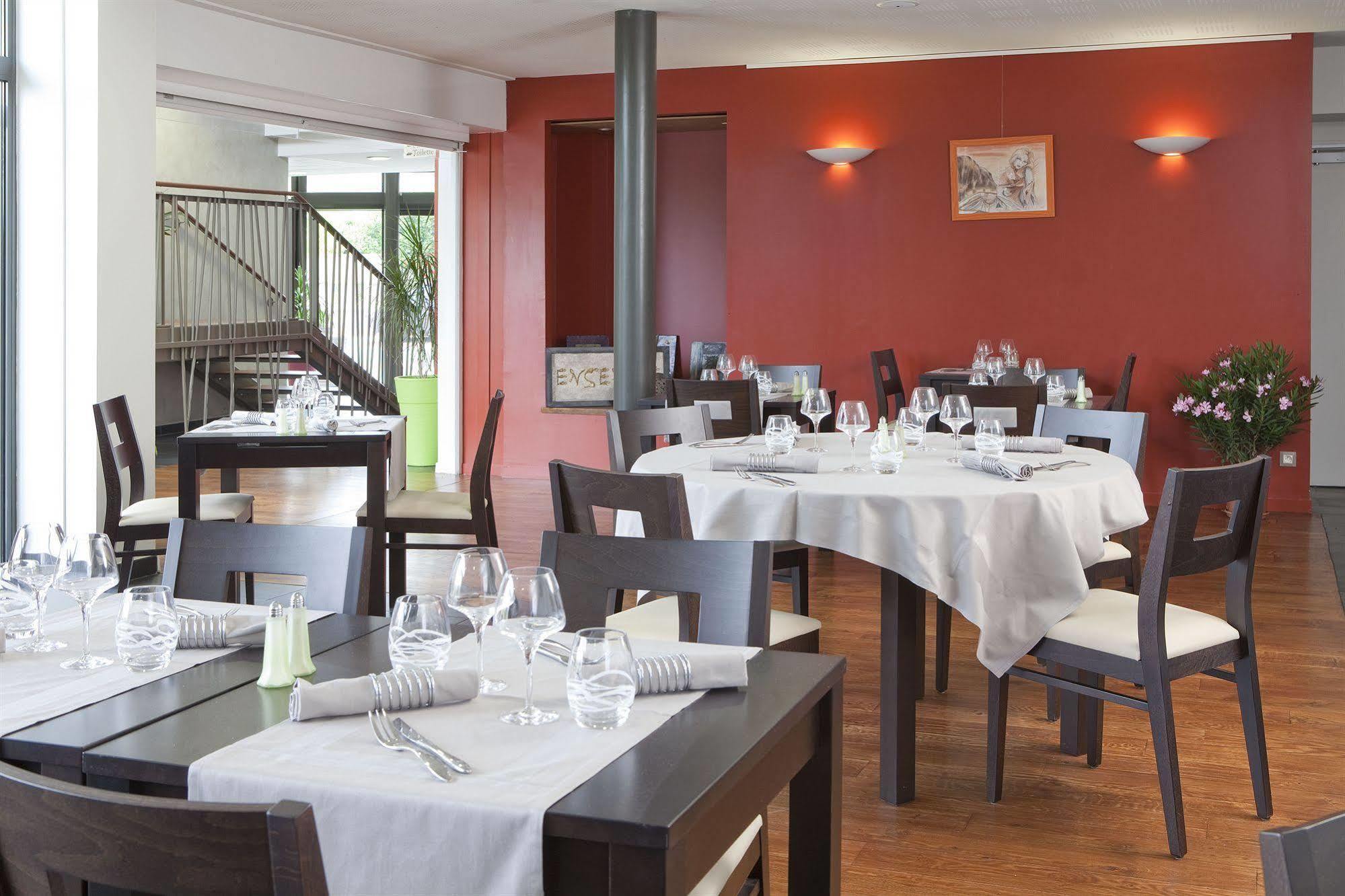 Logis Hotel Terre De Loire Belleville-sur-Loire Buitenkant foto