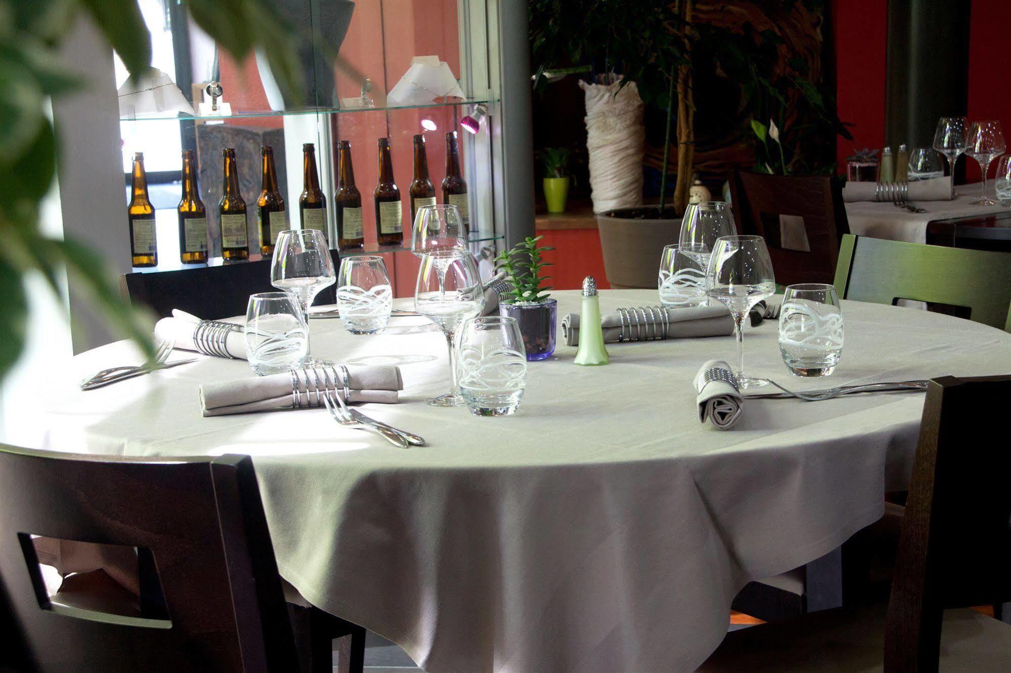 Logis Hotel Terre De Loire Belleville-sur-Loire Buitenkant foto